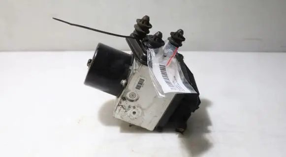 Volkswagen PASSAT B6 ABS Pump Y41084275