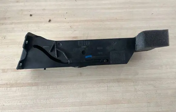 Ford Mondeo Mk III Cup holder front 4S7113564