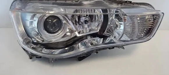 Mitsubishi Lancer VIII Headlight/headlamp