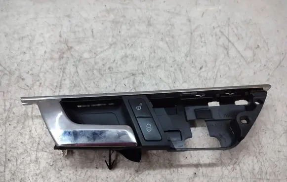 Mercedes-Benz E A207 Front door interior handle 792022017