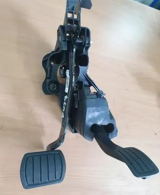 Citroen DS7 Crossback Brake pedal 9674829180