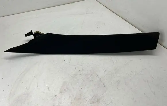 Maserati Ghibli (A) pillar trim 670010334 06700712150