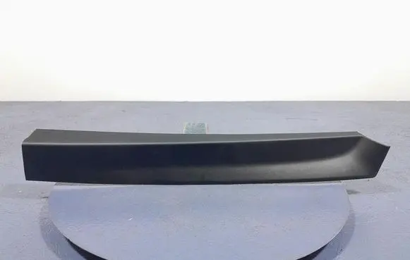 BMW X7 G07 Other sill/pillar trim element 7482516