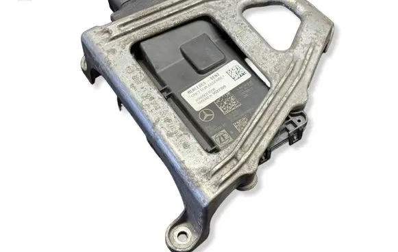 Mercedes-Benz Sprinter W907 W910 Engine control unit/module A0009011608 00000A 2021308072