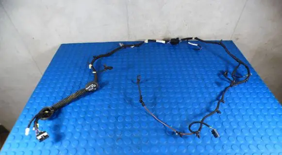 Opel Astra K Rear wire harness sleeve 39015377 39015365 82010602905261