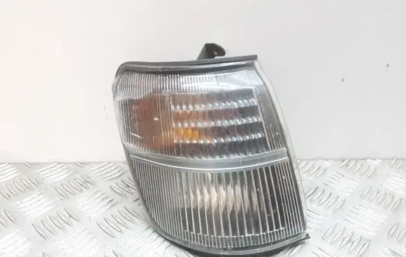 Mitsubishi Pajero Front indicator light 21037746
