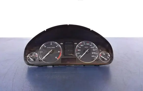 Peugeot 407 Speedometer (instrument cluster) 9658137280