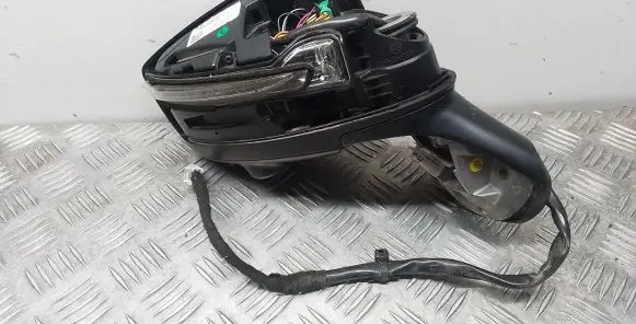 Nissan Note (E11) Front door electric wing mirror 036945