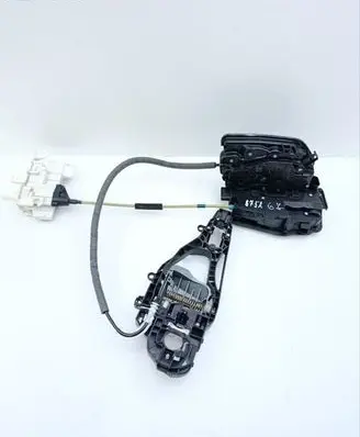 BMW 7 G11 G12 Rear door lock 7477705