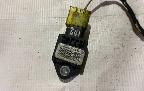 Mercedes-Benz A W169 Airbag deployment crash/impact sensor a1698202226 1698202226