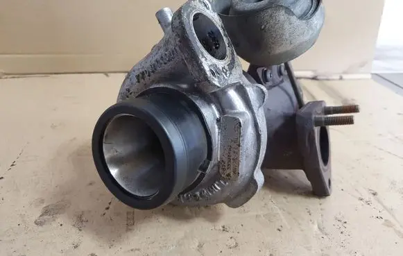 Opel Insignia A Turbo 55581460