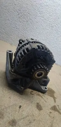 Volkswagen Touareg I Generator/alternator 0121715033