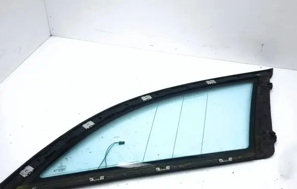 Mercedes-Benz E W211 Rear side window A2116704212