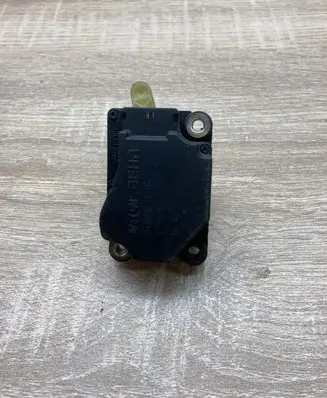 Volvo S60 Air flap motor/actuator 74932D 171101