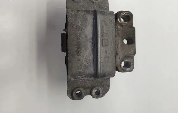Audi A3 S3 8P Engine mount bracket 1K0199555M