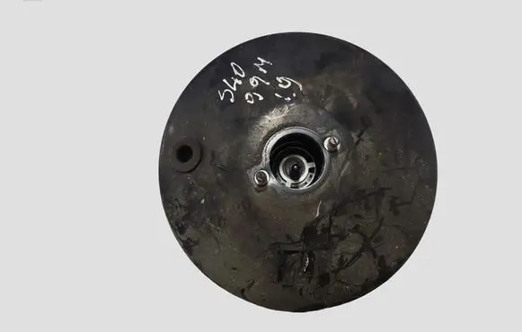 Volvo S40, V40 Brake booster