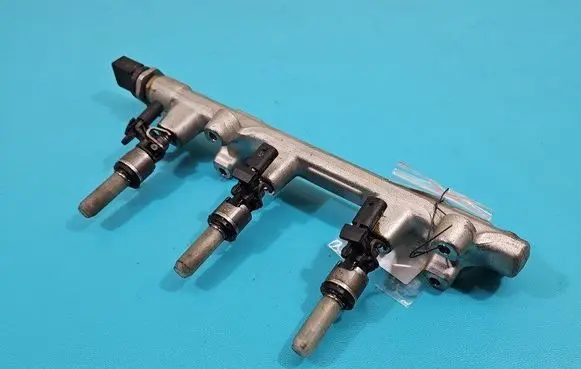 Fuel injector