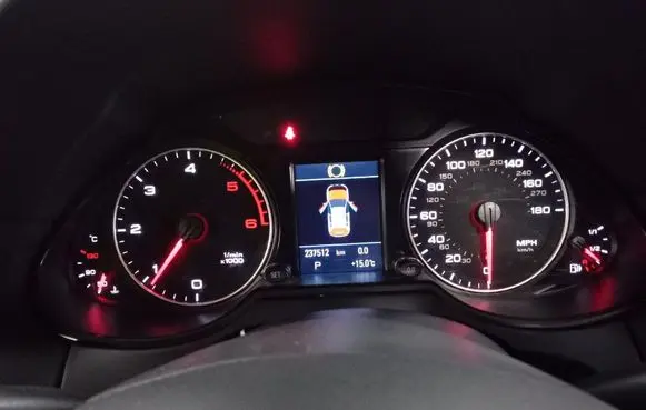 Audi Q5 SQ5 Speedometer (instrument cluster) 8R0920980L