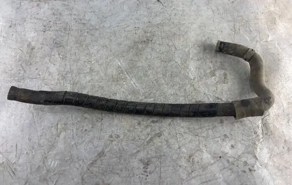 Toyota Land Cruiser (J120) Engine coolant pipe/hose