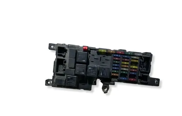Volvo XC90 Fuse module 8678449