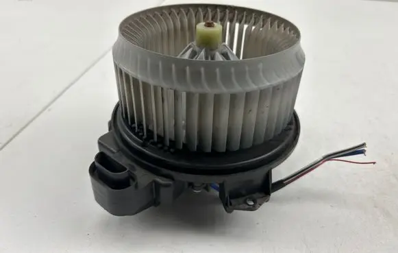 Toyota Corolla E140 E150 Heater fan/blower 2727008083
