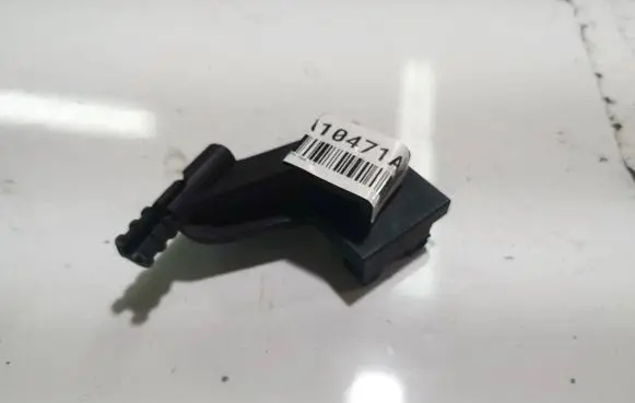Opel Zafira B Engine bonnet (hood) release handle 218186591