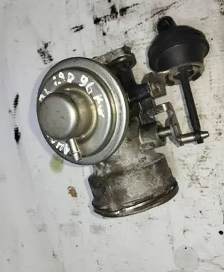 Audi A4 S4 B6 8E 8H EGR valve 