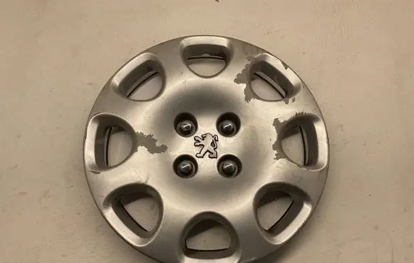 Peugeot 307 R15 wheel hub/cap/trim 9637540880