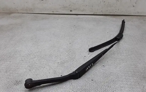 Mazda 6 Windshield/front glass wiper blade 