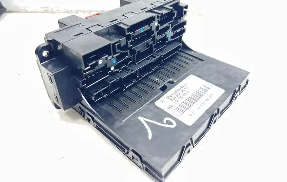 Mercedes-Benz CLC CL203 Fuse module 2035454501