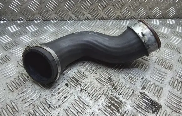Mercedes-Benz E W210 Intercooler hose/pipe 2105284182