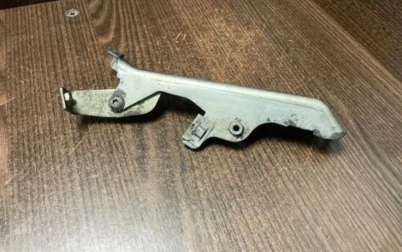 Mercedes-Benz Vito Viano W639 Engine mounting bracket 6510901027