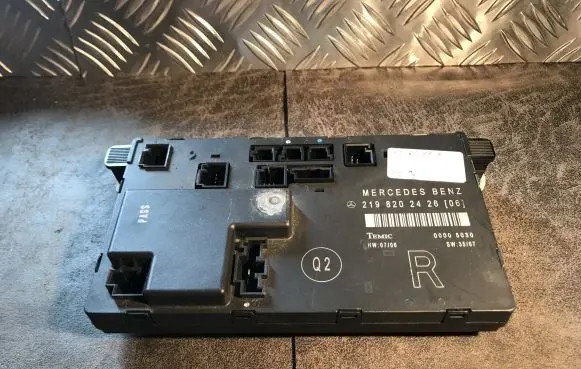 Mercedes-Benz CLS C219 Door control unit/module A2198202426