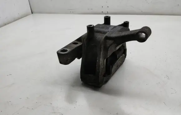 Seat Alhambra (Mk2) Engine mount bracket 5N0199262