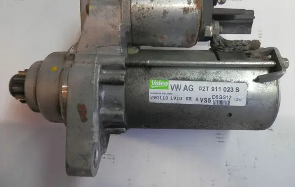 Skoda Fabia Mk2 (5J) Starter motor 02T911023S