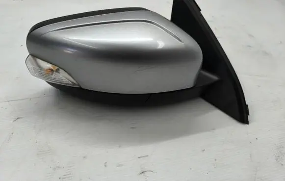 Volvo XC60 Front door electric wing mirror 31352987