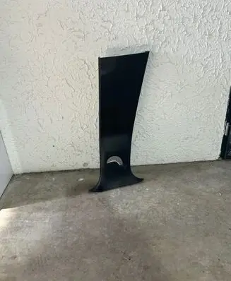 Peugeot 208 (B) pillar trim (top) 98281728ZD 98689V02