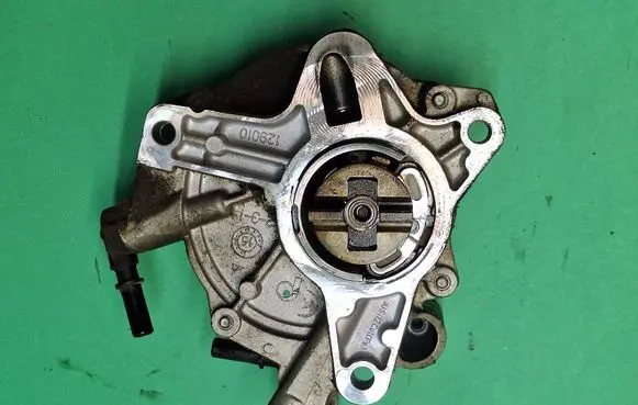 Citroen Jumpy Vacuum pump 9673836180