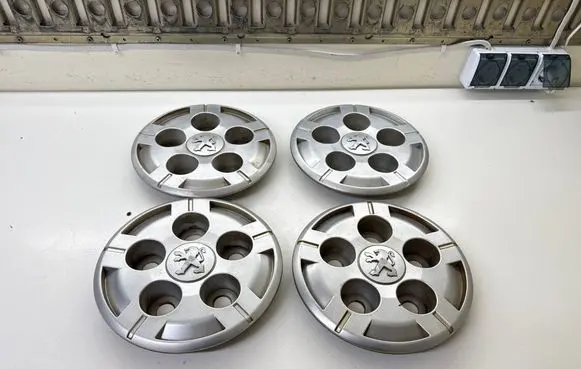 Peugeot Boxer Original wheel cap 123456789012
