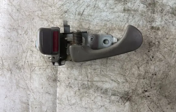 Mitsubishi Pajero Sport I Front door interior handle