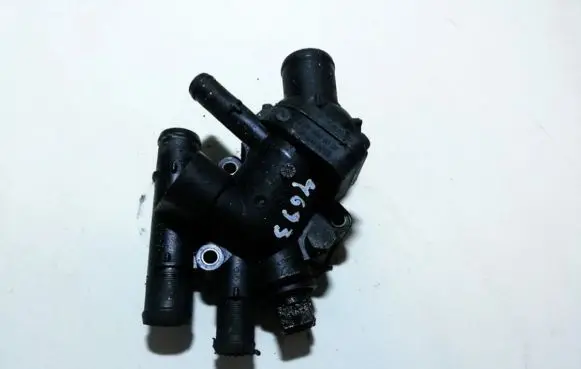 Mitsubishi Space Star Engine coolant pipe/hose 8200065390 8200065392