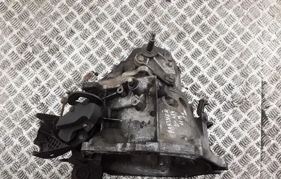 Peugeot Partner Manual 5 speed gearbox 20DP76 9680886910