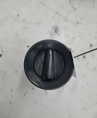 Volkswagen PASSAT B5 Light switch 1C0941531