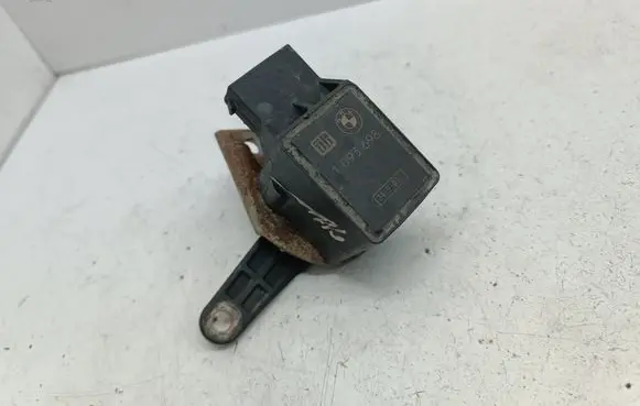 BMW 5 E39 Headlight/headlamp level sensor 1093698 37141093698