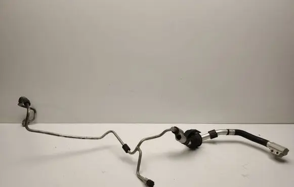 Porsche Macan (95B) Air conditioning (A/C) pipe/hose 8R1260712D