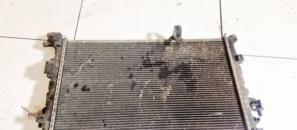 Opel Tigra B Coolant radiator