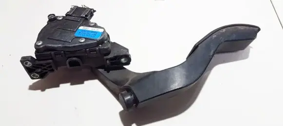 Volkswagen PASSAT B5.5 Accelerator throttle pedal 8D1723523N 6PV008376-02