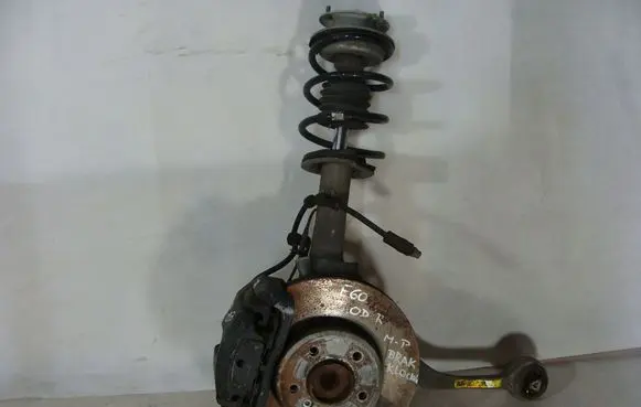 BMW 5 E60 E61 Front shock absorber with coil spring 7905314