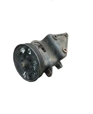 Mazda 626 Power steering pump G21132600A