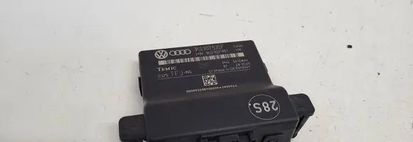 Volkswagen Touran I Gateway control module 1K0907530F 0325 1K0907951